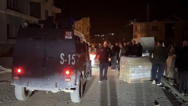 Yüksekova'da 10 Saatlik Aramanın Ardından Efe Kamyonet Kasasında Bulundu Yüksekova'da 10 Saatlik Aramanın Ardından Efe Kamyonet Kasasında Bulundu
