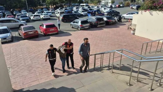 Bodrum’da Yaman Mat Cinayeti Şüphelisi F.d. Adliyeye Gönderildi Bodrum’da Yaman Mat Cinayeti Şüphelisi F.d. Adliyeye Gönderildi