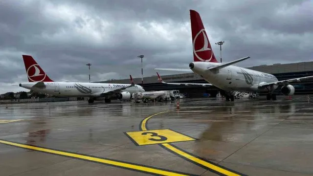 İstanbul Havası Uçuşları Çanakkale’ye Yönlendirdi İstanbul Havası Uçuşları Çanakkale’ye Yönlendirdi