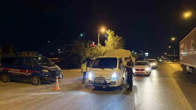 Aydın’da Çember-144 Operasyonunda Aranan 41 Şahıs Yakalandı Aydın’da Çember-144 Operasyonunda Aranan 41 Şahıs Yakalandı