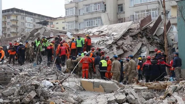 Malatya Merkezli Yıkım Soruşturmasında 14 Şüpheli Tutuklandı Malatya Merkezli Yıkım Soruşturmasında 14 Şüpheli Tutuklandı