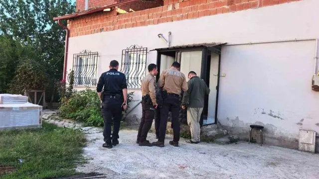 İnegöl’de Evinde Hareketsiz Bulunan 63 Yaşındaki Adam Öldü