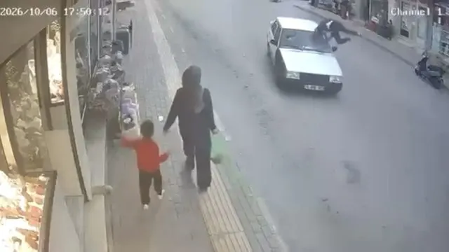Bursa Yıldırım’da Karşıya Geçen Yayaya Tofaş Çarptı