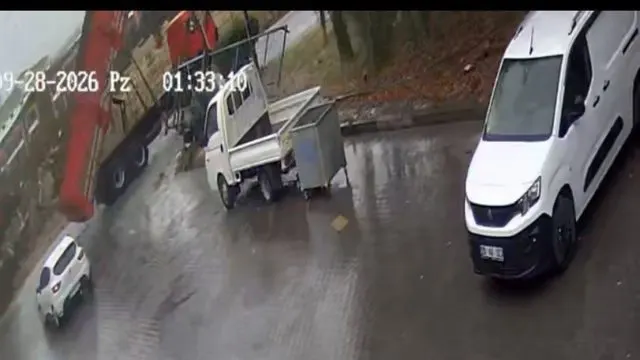 Açık Kalan Damper Sanayi Sitesi Kapısını Devirdi