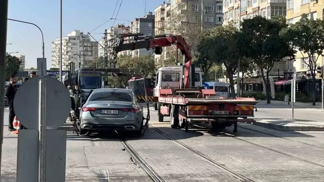 Konya’da Kaza Sonrası Tramvay Hattı Kapatıldı