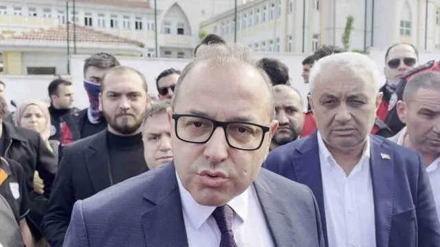 Esenyurt Sezai Karakoç Anadolu Lisesinde Bıçaklı Tartışma: 2 Öğrenci Yaralandı