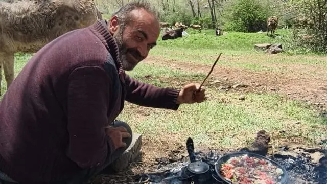 Şarkışla'da Yaylada Yıldırım İ̇sabet Eden Çoban Hayatını Kaybetti