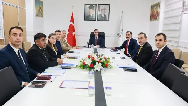 Bitlis’te Güvenlik Toplantısında Van Gölü Gündemi