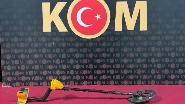 Yozgat'ta Tarihi Eser Operasyonunda 15 Obje Ve El Dedektörü Bulundu Yozgat'ta Tarihi Eser Operasyonunda 15 Obje Ve El Dedektörü Bulundu