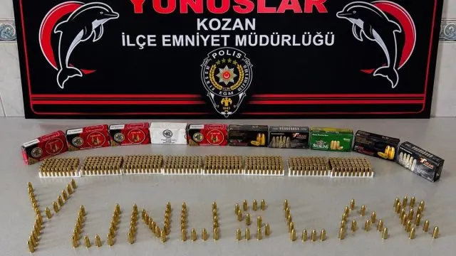 Kozan'da 504 Tabanca Fişeğiyle Birlikte 9 Şüpheli Tutuklandı