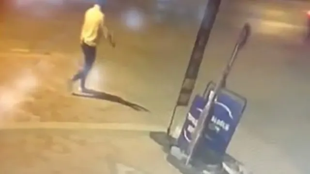 Bilecik'te 8 Dakika Arayla İ̇ki Aracın Lastiklerine Zarar Veren Şahıs Gözaltında
