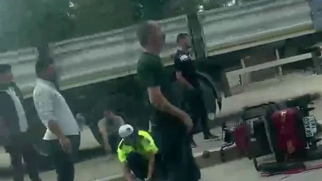Yse Kavşağı Yakınında Motosiklet Ve Otomobil Çarpıştı