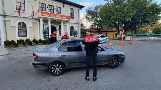 Muratlı’da Yunus Polislerinin Katılımıyla Kapsamlı Denetim Muratlı’da Yunus Polislerinin Katılımıyla Kapsamlı Denetim
