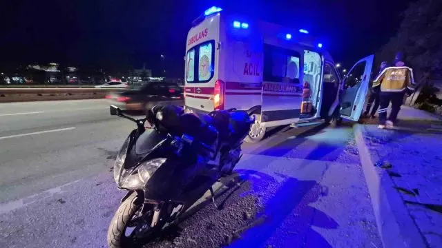 Eskişehir Çevre Yolu'nda Motosiklet Otomobile Arkadan Çarptı