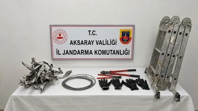 Yenikent'teki Kablo Hırsızlığına Jasat Operasyonu: 2 Şüpheli Tutuklandı