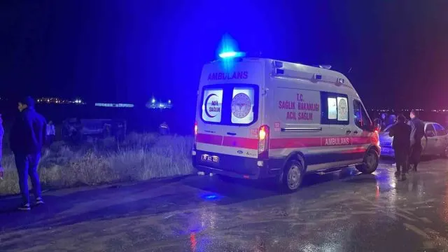 Karaman’da Kayganlaşan Yolda Takla Atan Araçta Sürücü Yaralandı