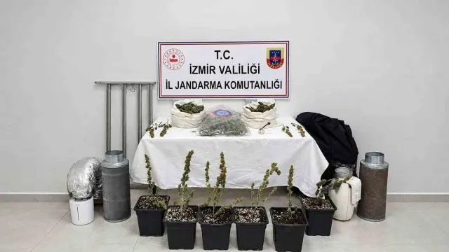 Karabağlar'da Evine Düzenlenen Operasyonda Skunk Ele Geçirildi
