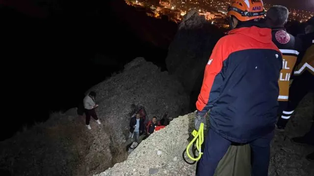 Avanos'ta Kayalıklardan Düşen 69 Yaşındaki Motosikletli Kurtarıldı
