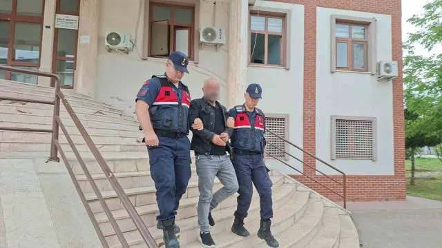 Akyazı’da 295 Gram Metamfetamin Şüphesiyle Yakalandı, Limon Tuzu Dedi Akyazı’da 295 Gram Metamfetamin Şüphesiyle Yakalandı, Limon Tuzu Dedi