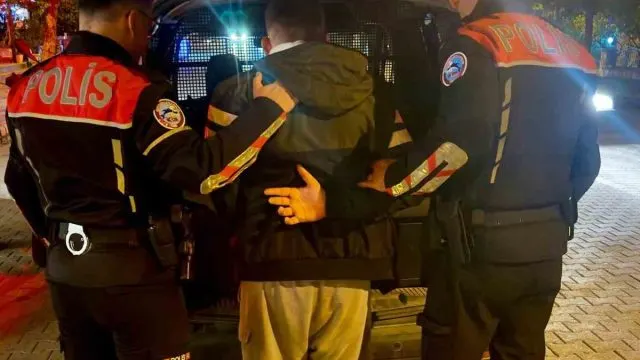 Muğla'da Aranan 121 Kişi Operasyonlarla Yakalandı Muğla'da Aranan 121 Kişi Operasyonlarla Yakalandı