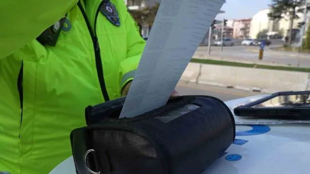 Kırıkkale’deki Kazada Ehliyetsiz Ve Alkollü Sürücüye 350 Bin Lira Ceza Kırıkkale’deki Kazada Ehliyetsiz Ve Alkollü Sürücüye 350 Bin Lira Ceza