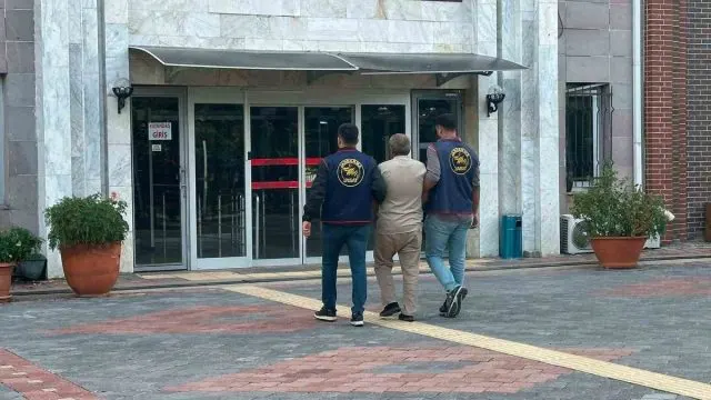İsparta'da Cami Yardım Kutusu Şüphelisi Burdur'da Yakalandı İsparta'da Cami Yardım Kutusu Şüphelisi Burdur'da Yakalandı