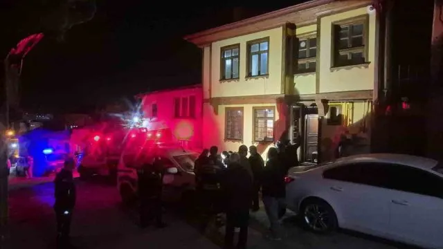 Odunpazarı'nda Kendisinden Haber Alınamayan Yaşlı Adamın Evine Girildi Odunpazarı'nda Kendisinden Haber Alınamayan Yaşlı Adamın Evine Girildi