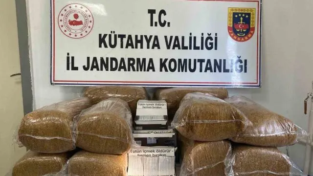 Kütahya'da Kaçakçılık Operasyonunda Tütün Ve Makaron Ele Geçirildi