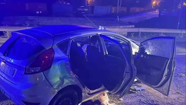 Bilecik’te Bariyerlere Çarpan Otomobilde 5 Kişi Yaralandı