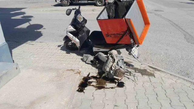 Konya Karapınar'da Otomobil Ve Motosiklet Çarpıştı Konya Karapınar'da Otomobil Ve Motosiklet Çarpıştı