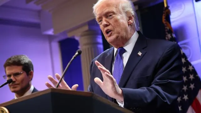 Trump’tan Kırmızı Dizelin Karayolu Kullanımına Geçici İzin