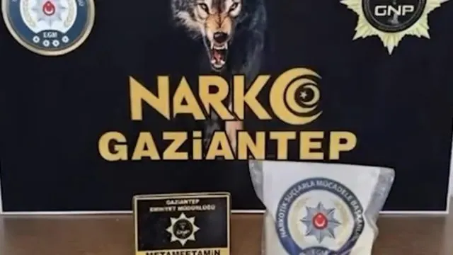Gaziantep'te Araçtan 1 Kilo Metamfetamin Çıktı