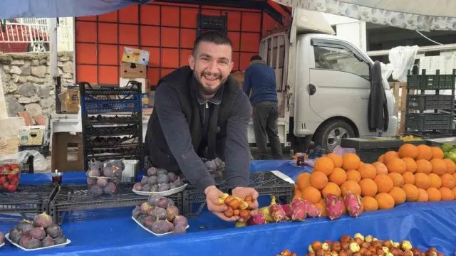 Simav Hünnabı Tezgahlarda 50-80 Tl Arasında Alıcı Buluyor