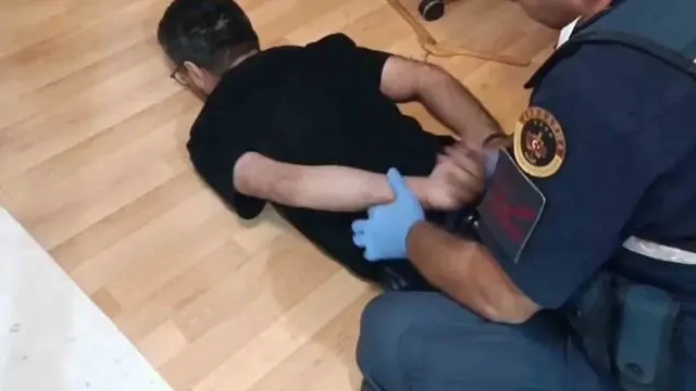 Adana'da Jandarma Operasyonunda Skunk Ve Esrar Ele Geçirildi
