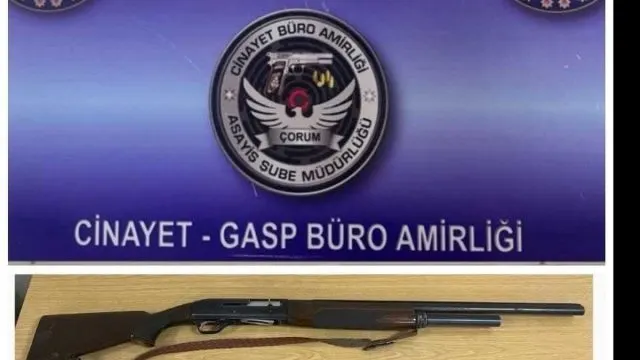 Çorum'da Polis Denetimlerinde 4 Tabanca Ve 4 Av Tüfeği Ele Geçirildi
