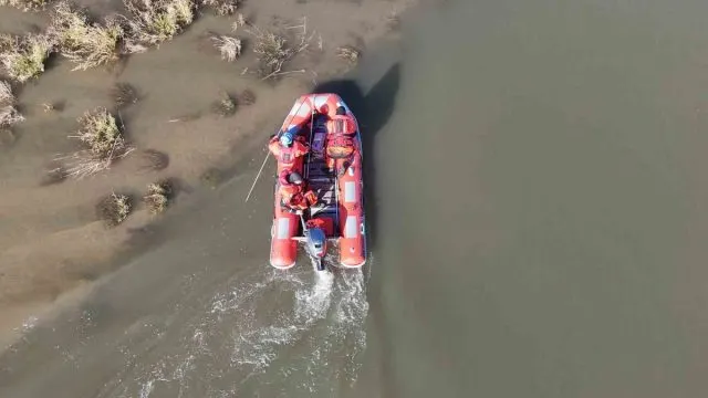 Meriç Nehri'nde Mahsur Kalan Göçmen Ailenin Bir Çocuğu Öldü, İki Çocuk Aranıyor