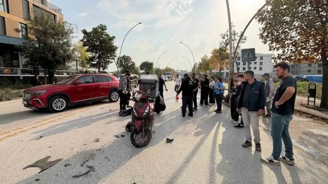 Düzce’de Motosiklet Ve Otomobil Çarpıştı: 2 Yaralı