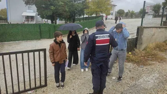 Bilecik'te Okul Çevrelerinde 80 Personelle Denetim