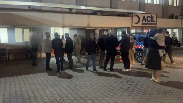Siirt'te Gıda Zehirlenmesi Şüphesiyle 40 Kişi Hastaneye Kaldırıldı