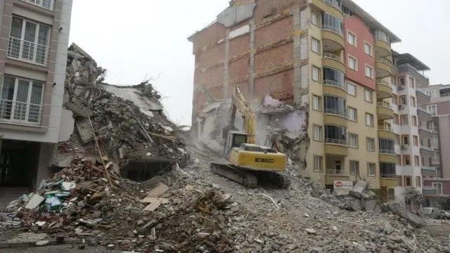 Yıkım Soruşturmalarında 7 İlde Eş Zamanlı Operasyon: 26 Şüpheli Yakalandı