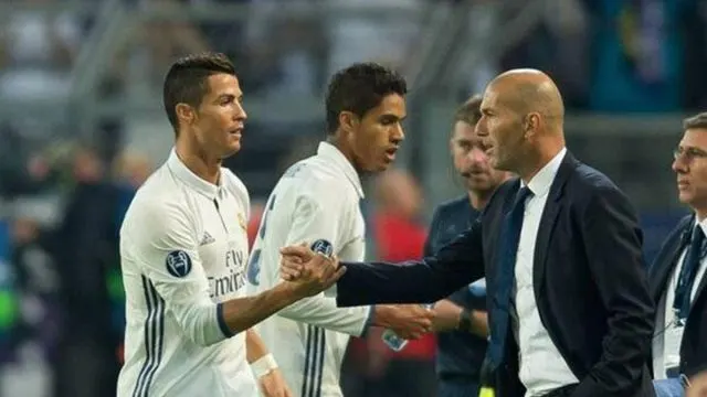 Portekiz Kampından Ayrılan Ronaldo’ya Zidane Desteği
