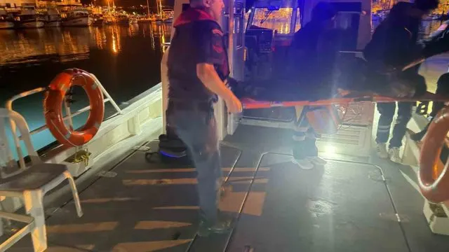 Datça Açıklarında Rahatsızlanan Vatandaş Kıyıya Tahliye Edildi