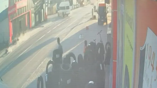 Eskil’de Motosiklet Kazası: 15 Yaşındaki Sürücü Ağır Yaralandı Eskil’de Motosiklet Kazası: 15 Yaşındaki Sürücü Ağır Yaralandı