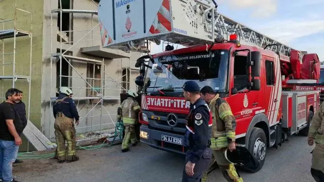 Çekmeköy'deki İnşaatta Toprak Kayması: Bir İşçi Yaralı Kurtarıldı
