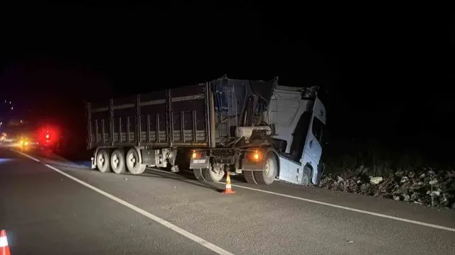 Zonguldak Alaplı'da 80 Yaşındaki Hüseyin Özcan Tır Çarpmasıyla Hayatını Kaybetti