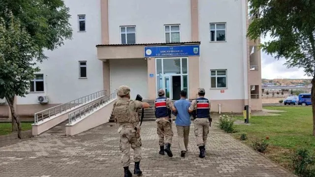 Bingöl'de Jandarma Bir Haftada 49 Şüpheliyi Yakaladı