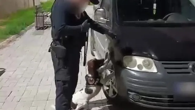 Denizli'de Motor Kısmına Gizlenen 971 Hap Ele Geçirildi: 3 Şüpheli Tutuklandı