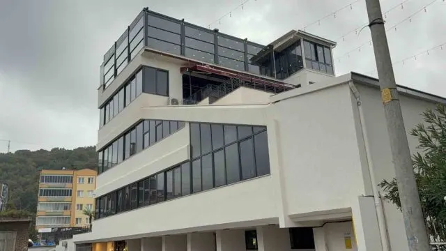 Samsun'da Yemek Asansörüyle Birlikte Düşen Garson Hayatını Kaybetti