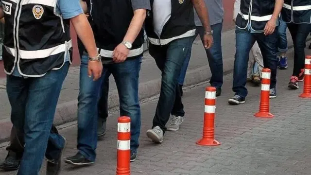 Fetö Ve Deaş Soruşturmalarında 33 Şüpheli Gözaltında