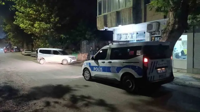 Kahramanmaraş'ta Genç Kıza Saldırıp 75 Bin Liralık Çantasını Gasp Eden Şüpheliler Aranıyor